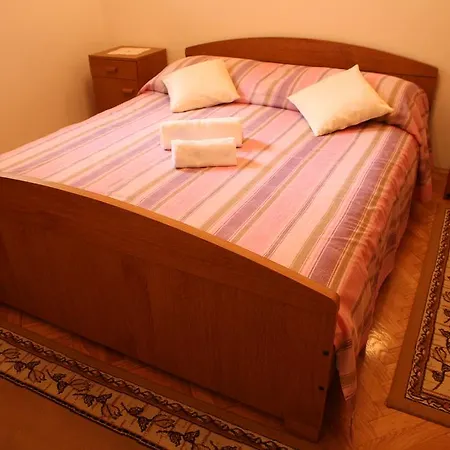 Bonacic Palace * Slatine