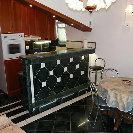 Bonacic Palace * Slatine