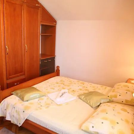 Bonacic Palace * Slatine