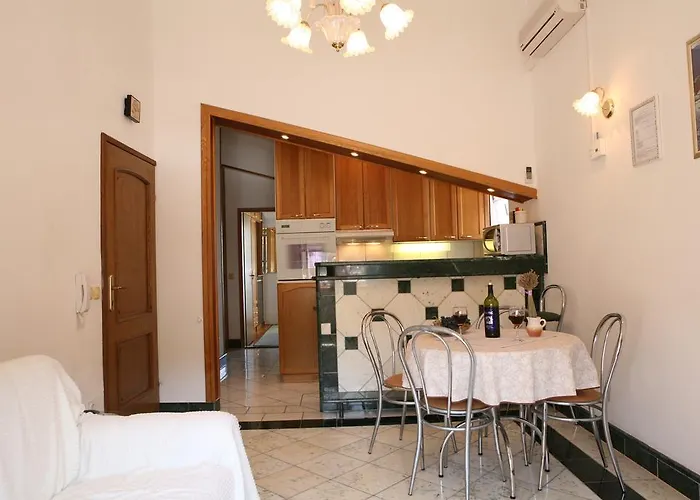 Bonacic Palace 아파트